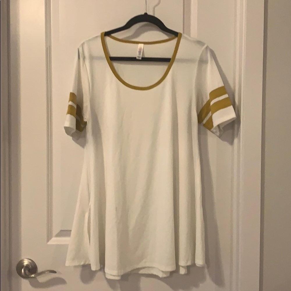 LulaRoe Perfect T